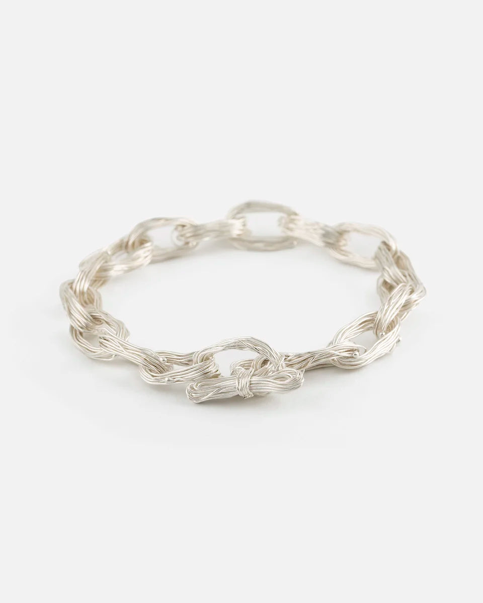 Yarn Bracelet in Silver with Closure