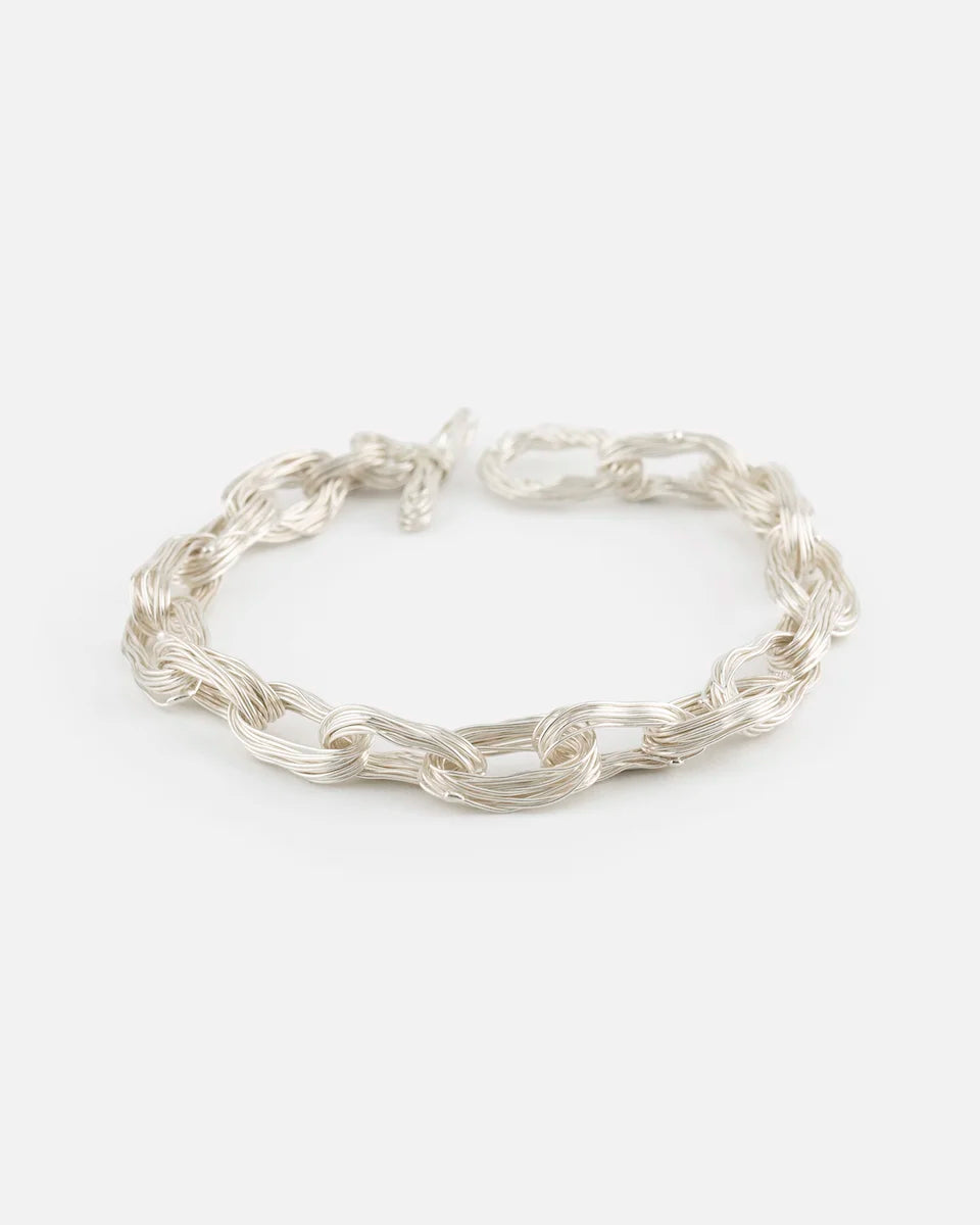 Yarn Bracelet in Silver with Closure