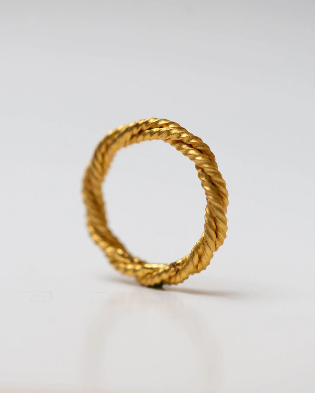 ROPE BONDED RING