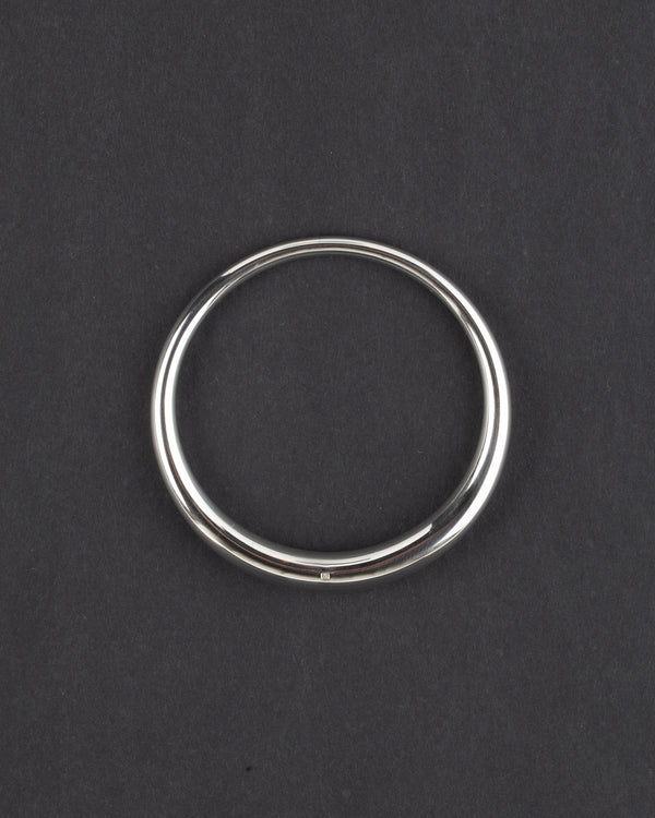 Breiter Logos Armreif in Silber