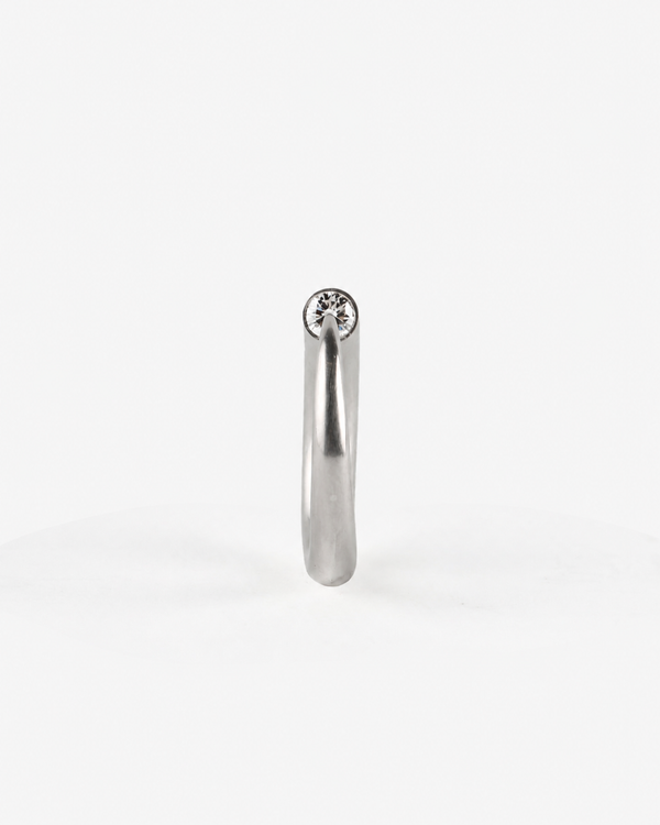 Ouroboros Ring in Platin mit Diamant