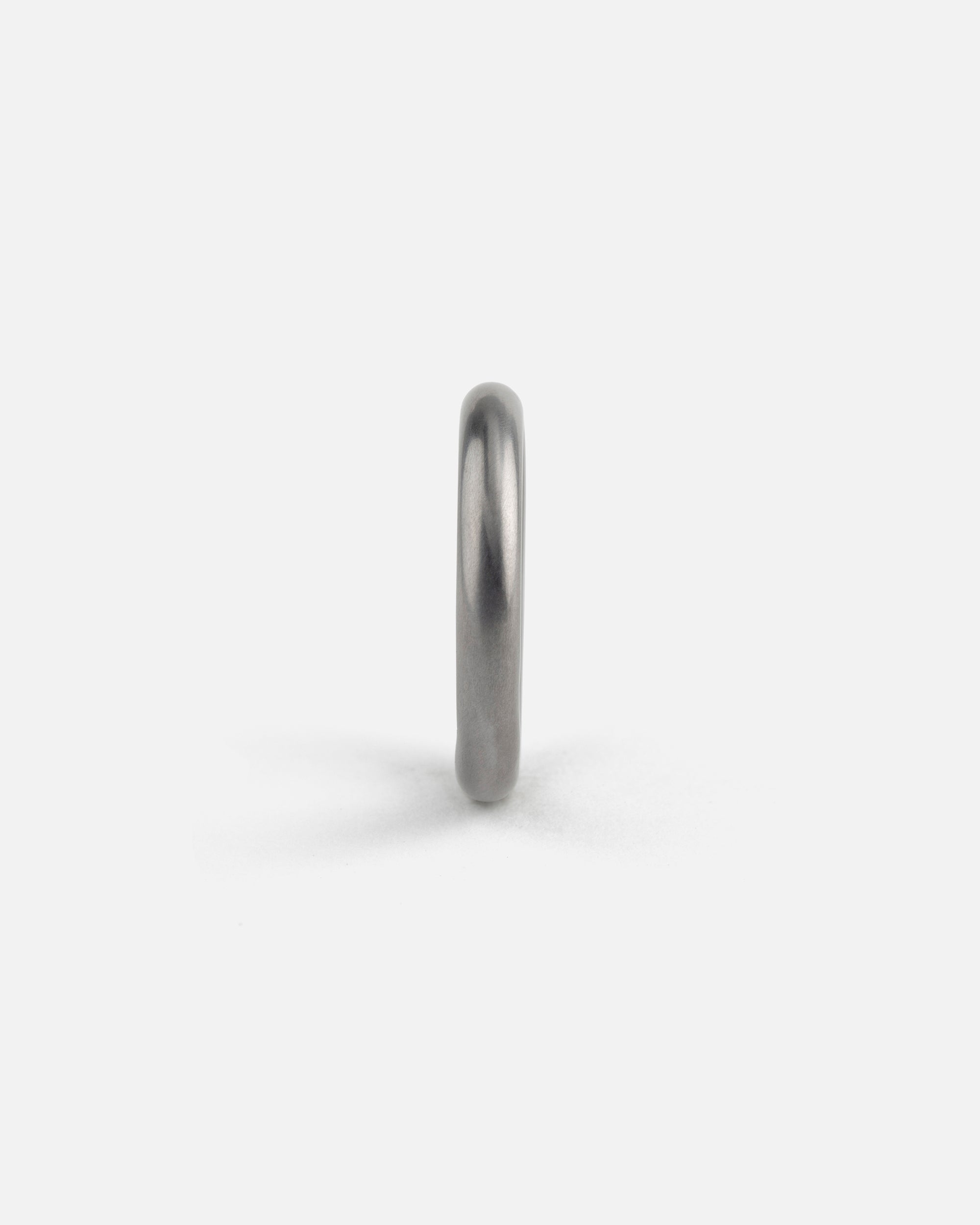 Slick Tantal Ring with Round Profile 4mm