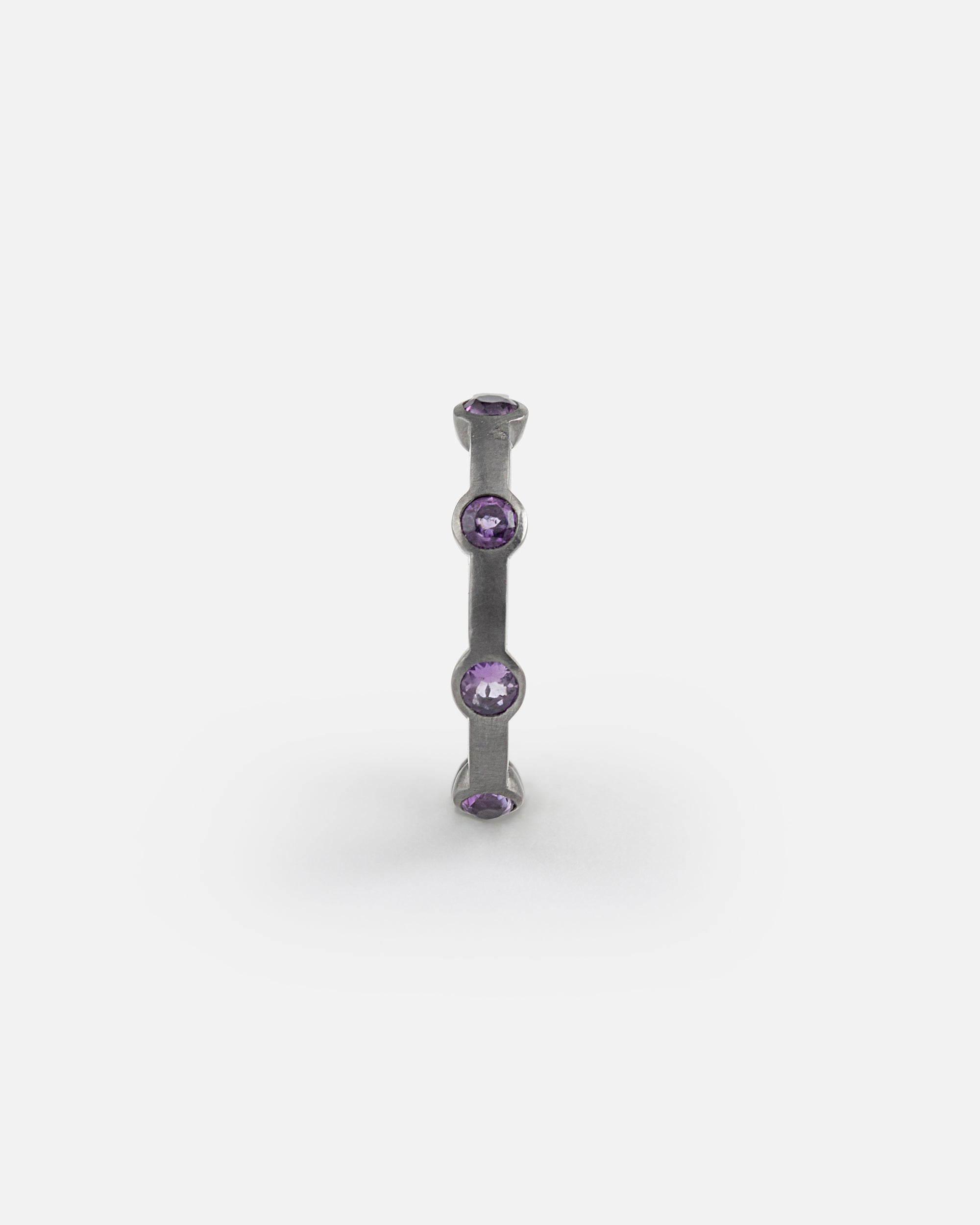 Tantal Ring with 8 Amethysts