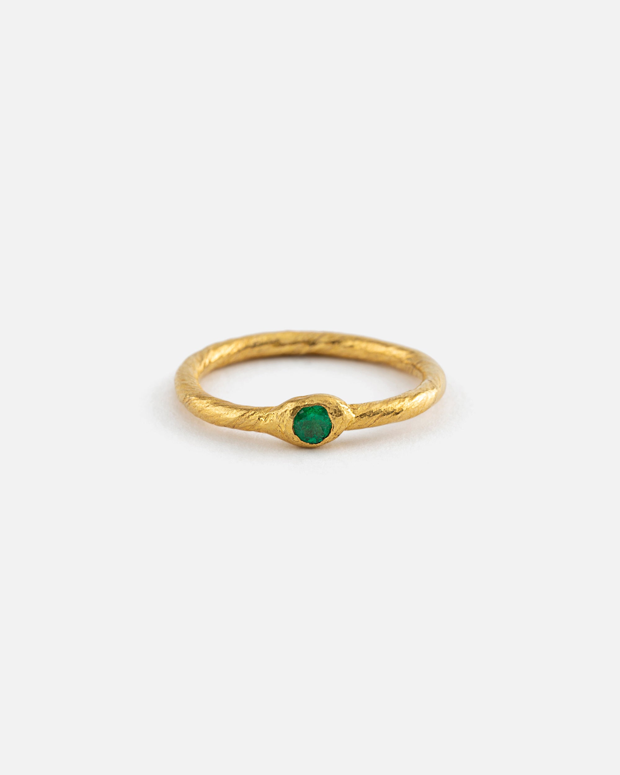 Fine Gold Ring with Emerald