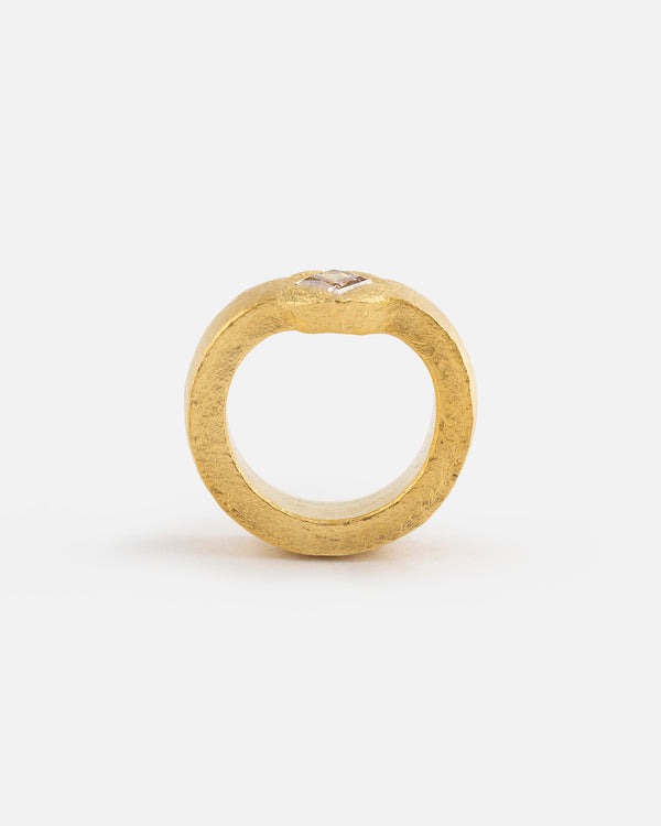 Pillow Ring in Gold
