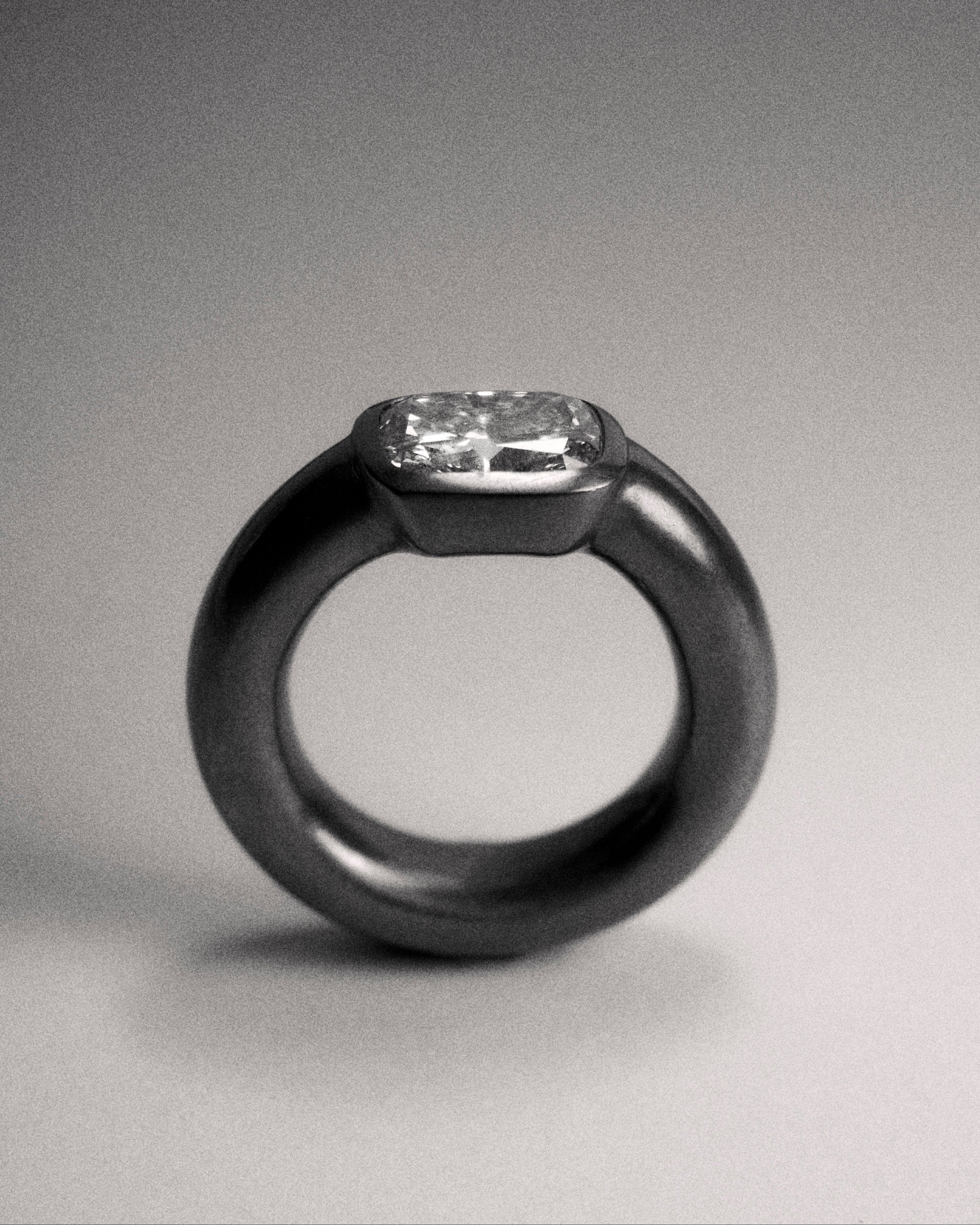 Tantalus Ring